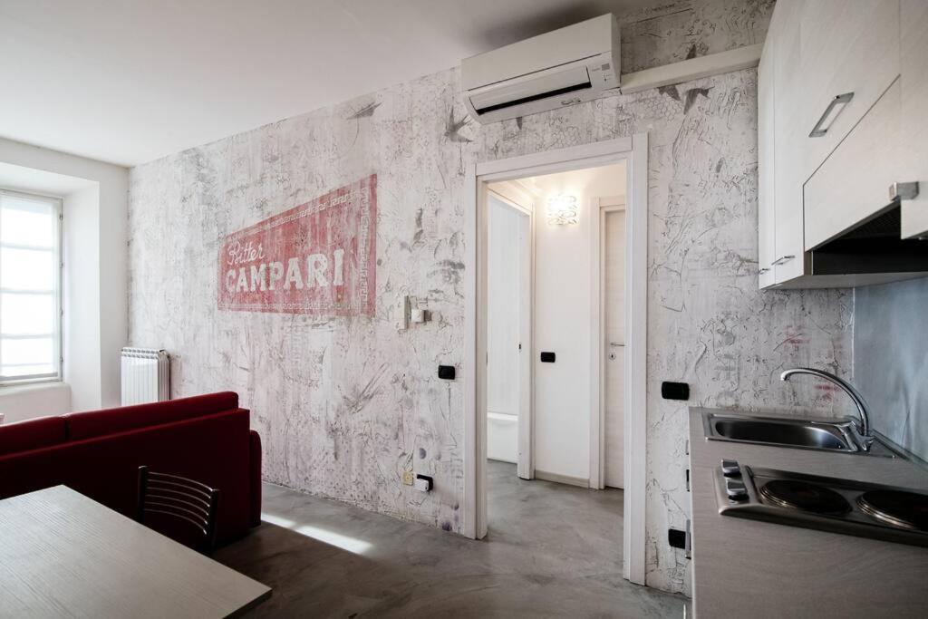 Be Happy - The House Of Travelers Apartment Комо Екстериор снимка